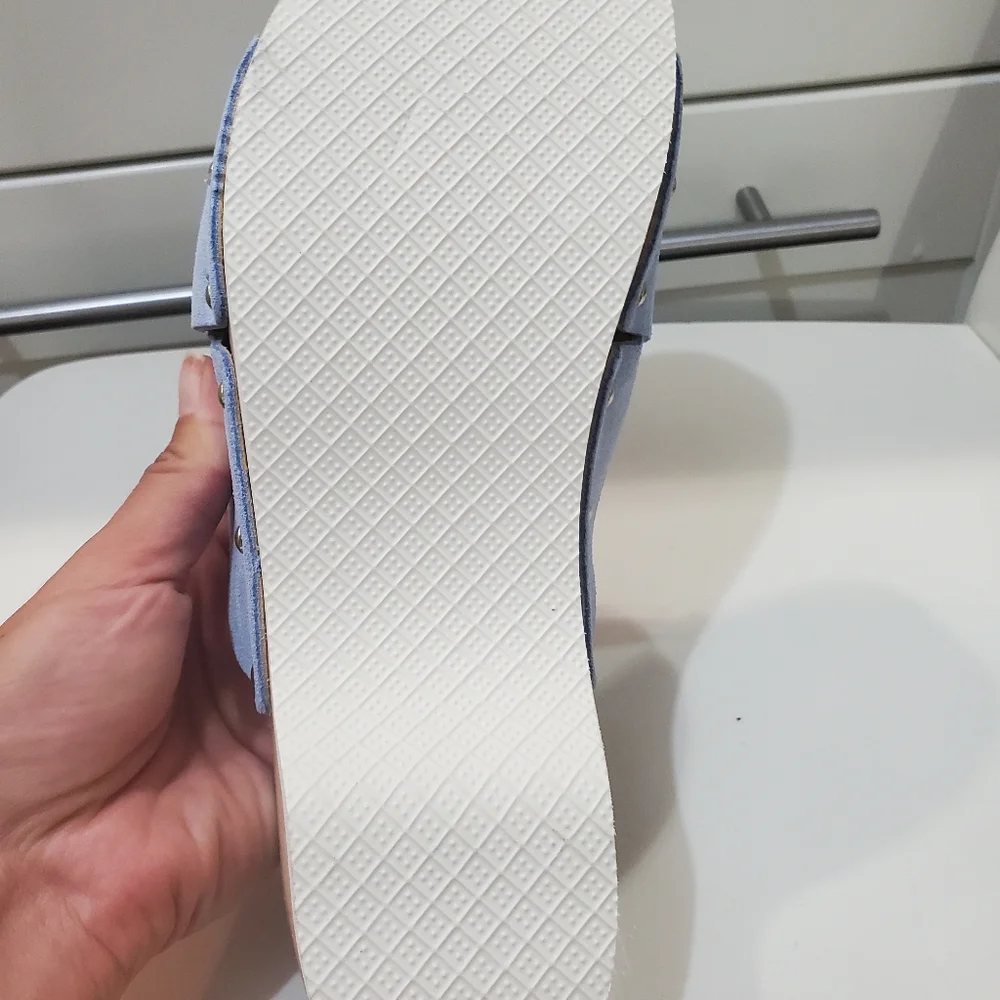 Blue suade clog sandals in size 8 new with tags by Donna Toscana made in… - Picture 4 of 7